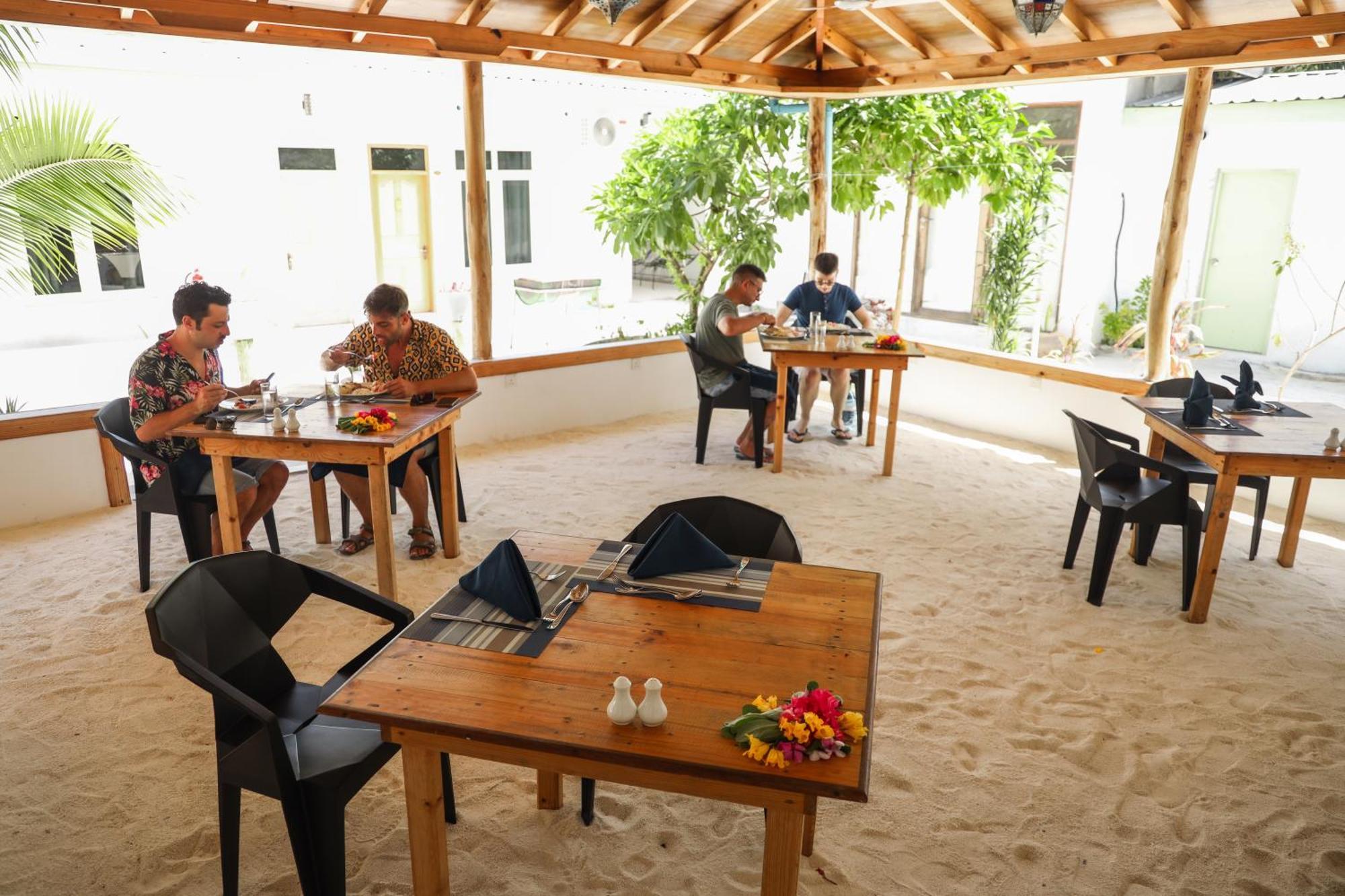 Shifa Lodge Maldives Feridhoo ภายนอก รูปภาพ